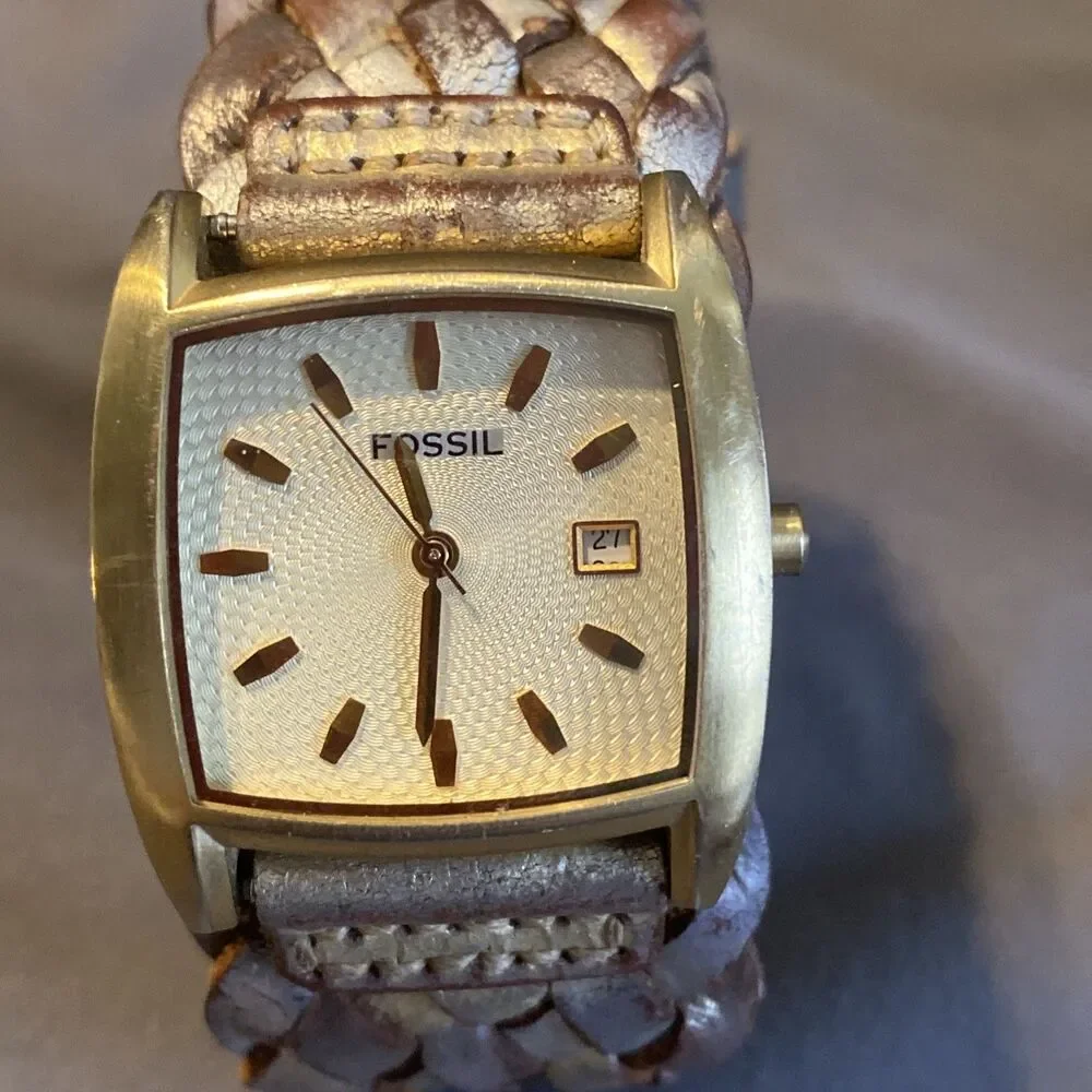 Vintage Fossil Watch Ladies Gold Plated Dial Date Womens Wristwatch